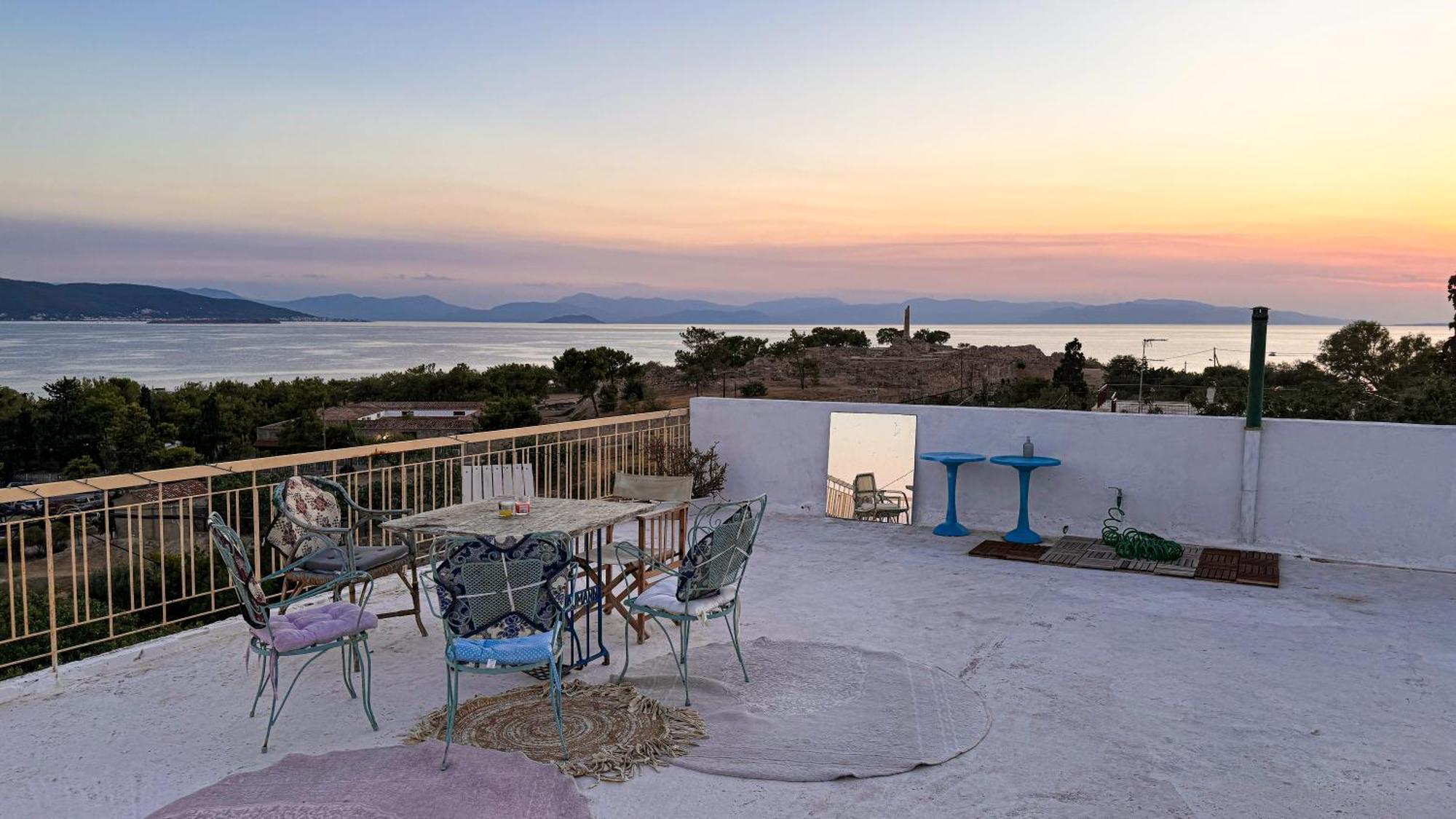 Appartement Vue Sur Mer Soul Family, Egine Aegina Exterior photo